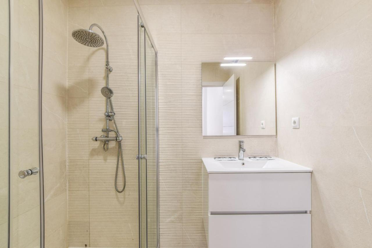 Apartamentos Reformados En Vallecas Madrid Ngoại thất bức ảnh